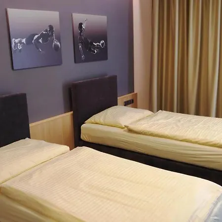 Hotel Otavarena 3*