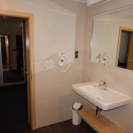 Otavarena Hotel Pisek (South Bohemian)
